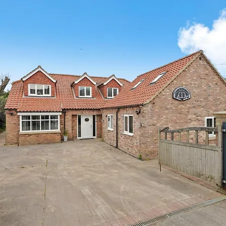 Lux - Indoor Heated Pool, Sauna Villa