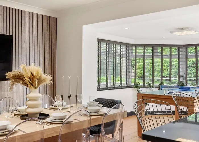 Lux - Indoor Heated Pool, Sauna * Filey