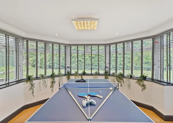 Lux - Indoor Heated Pool, Sauna