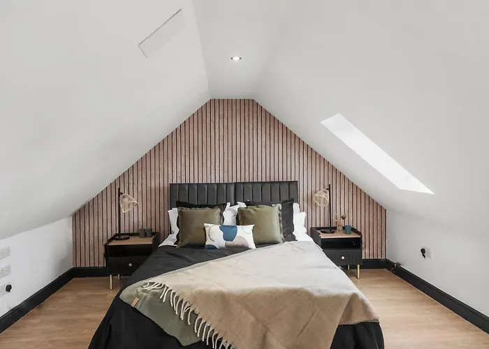 Lux - Indoor Heated Pool, Sauna *