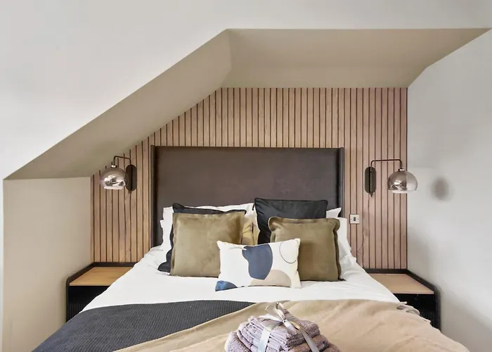 Lux - Indoor Heated Pool, Sauna Villa