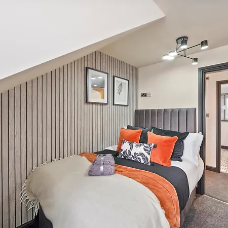 7 Bed Coastal - Private Heated Pool, Sauna, Parking 别墅 法利