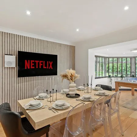 Lux - Indoor Heated Pool, Sauna Villa